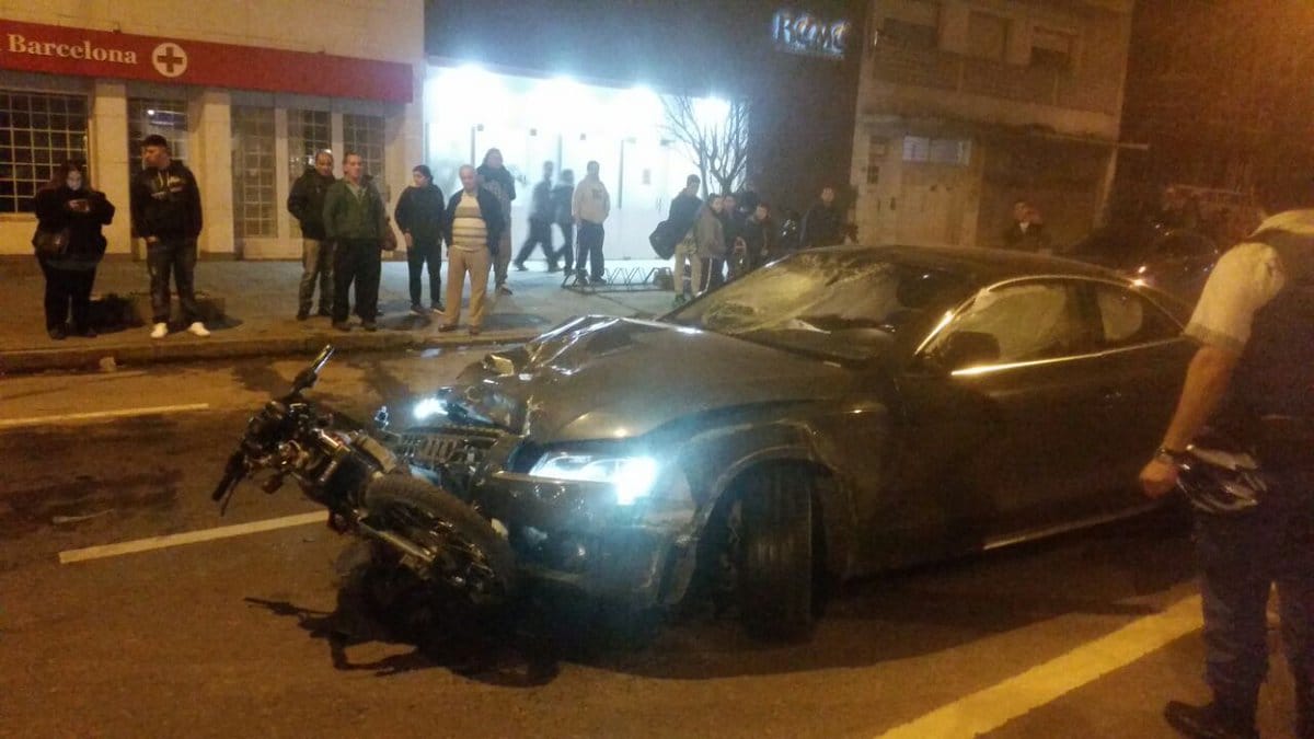 Múltiple choque en Colón y España: un motociclista hospitalizado