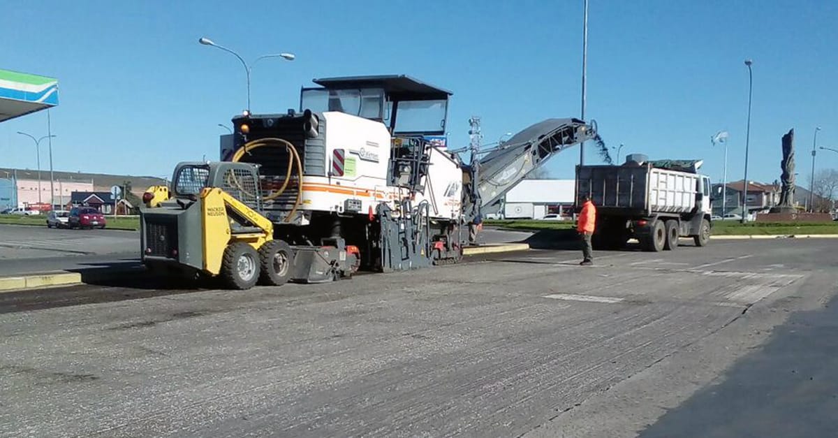 Comenzaron los trabajos para mejorar el asfalto de la avenida Colón
