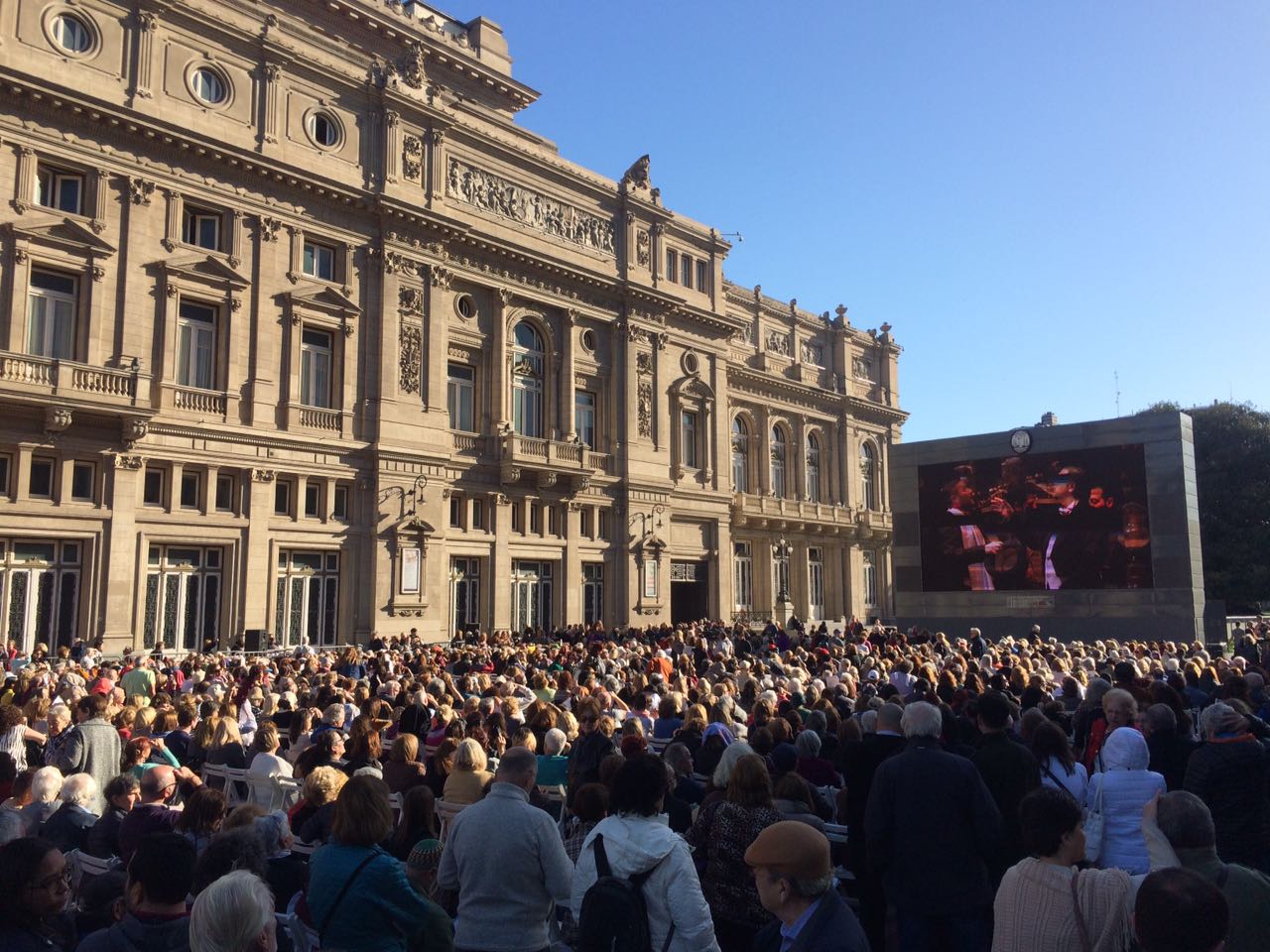 El Teatro Colón festejó sus 160 años con la Traviata