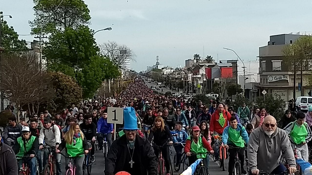 Miles de marplatenses disfrutaron de la Caravana de la Primavera