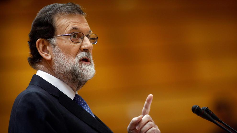 Cataluña: Rajoy disolvió el Parlamento y llamó a elecciones