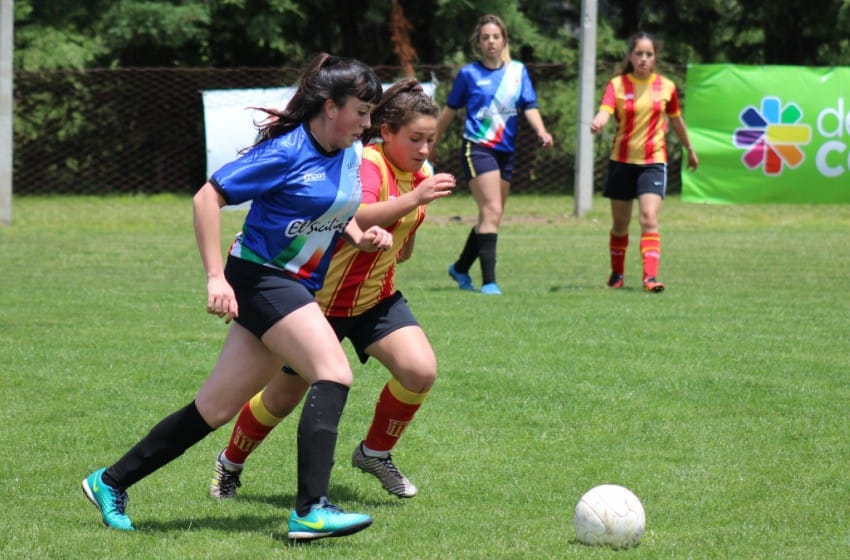 Fútbol femenino: El Siciliano venció a talleres por 2 a 1