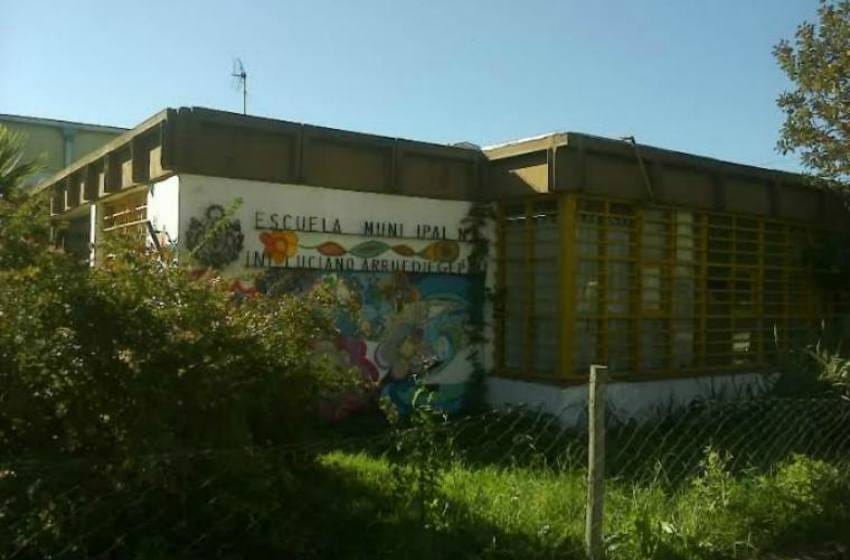Delincuentes provocaron destrozos en una escuela de San Patricio
