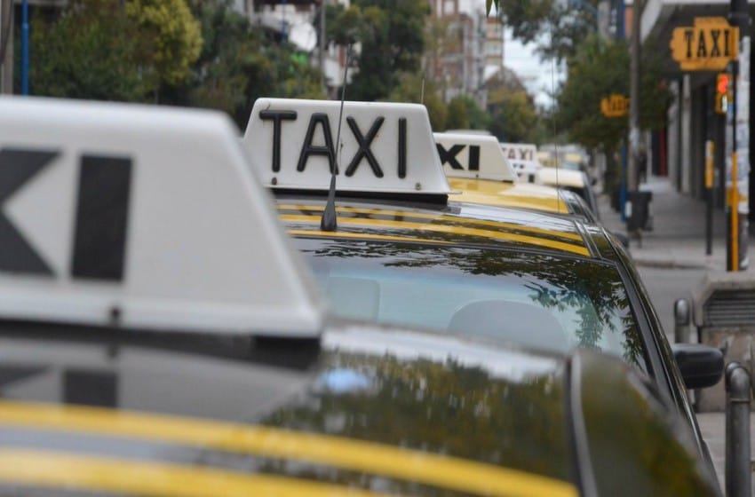 El municipio autoriza un aumento del 22% en la tarifa de taxi