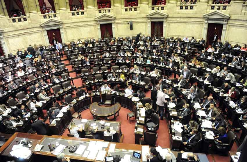 La oposición logró que el proyecto de tarifas avance a Diputados
