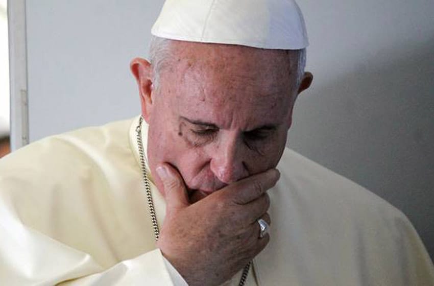 El Papa pidió perdón por sus declaraciones en Chile