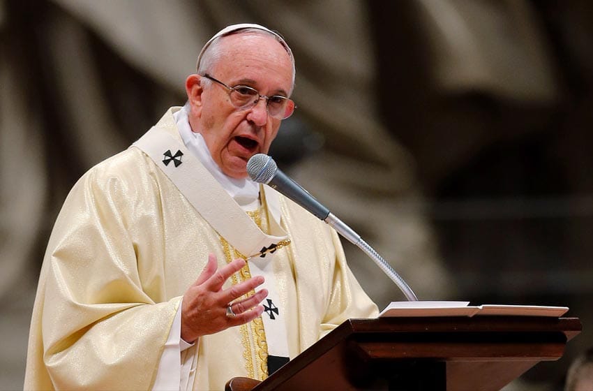 El Papa comparó algunos casos de aborto con el "nazismo"