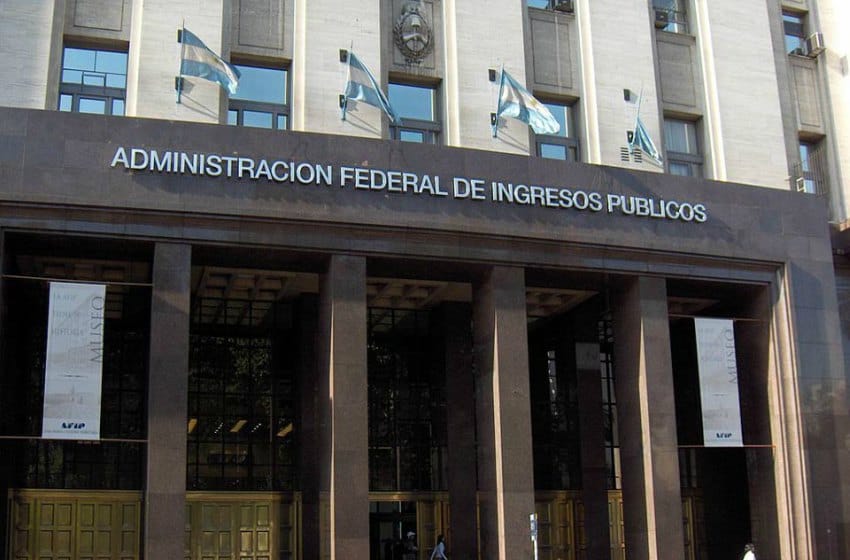 AFIP recibió datos de 35.000 argentinos con cuentas en el exterior