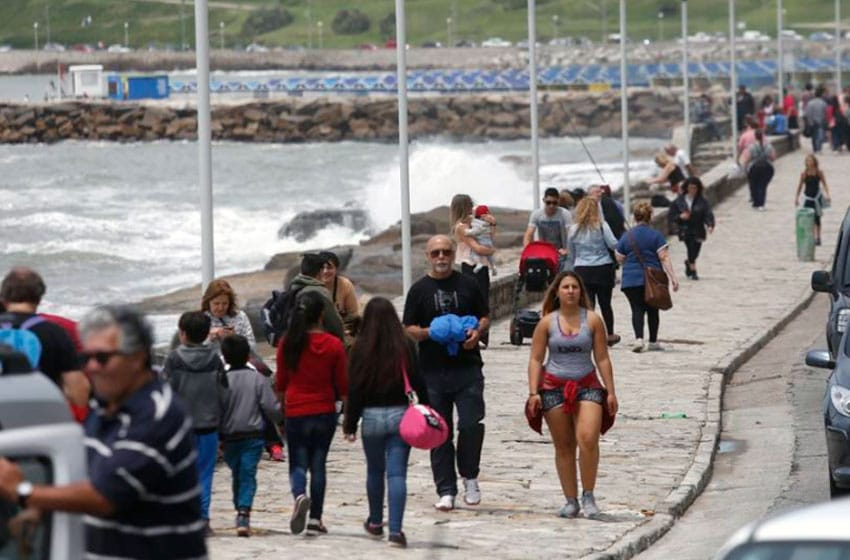 Montenegro no cede y Mar del Plata le dice "no" a las caminatas