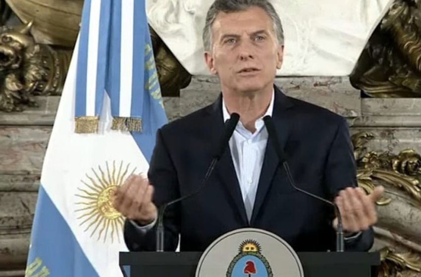 Macri anuncia este lunes recortes en el Gobierno