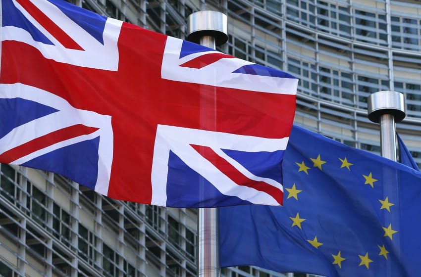 Reino Unido arregló su salida de la Unión Europea en Bruselas