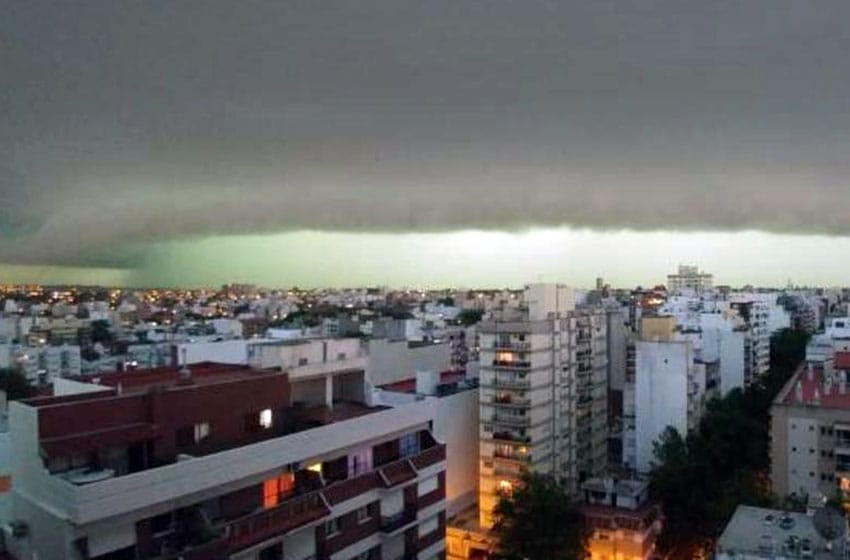 Mar del Plata está bajo alerta meteorológico por fuertes tormentas