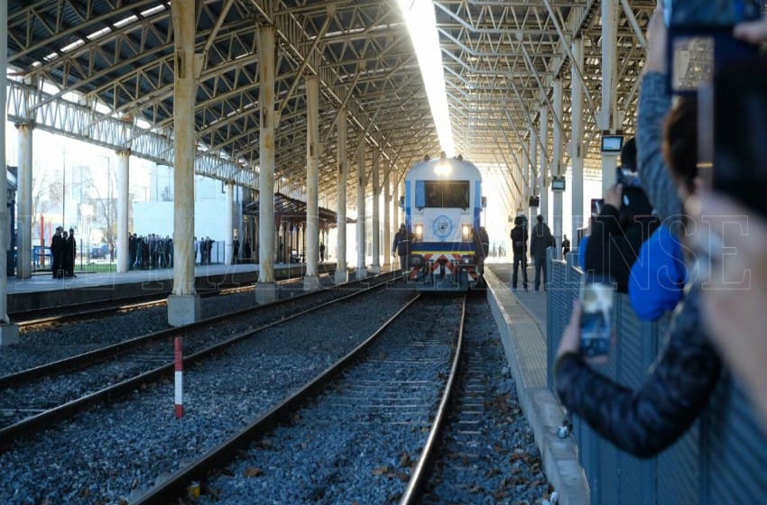 Se retoma el tren directo a Mar del Plata en Semana Santa