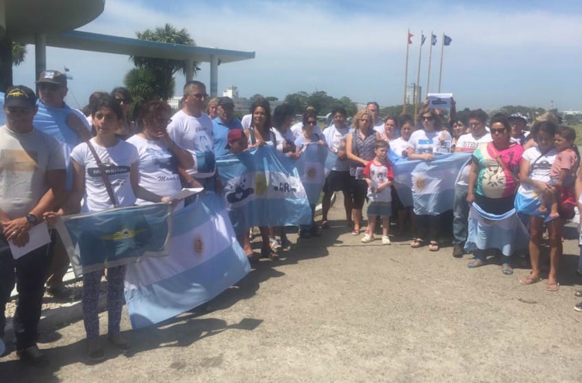 Familiares del ARA San Juan insistieron por la presencia de Macri