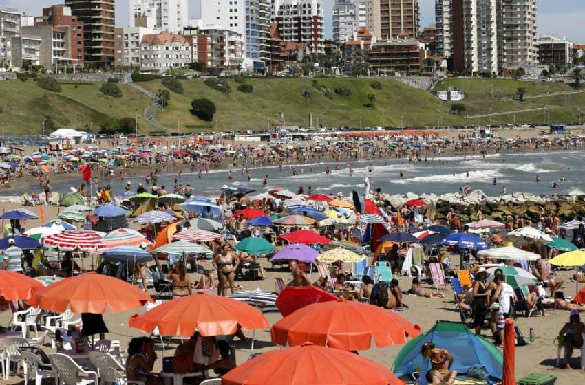 "Hay turistas que dicen que Mar del Plata se parece a Biarritz"