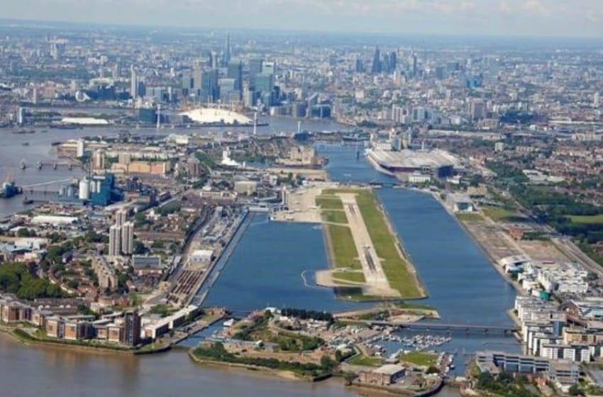 Cierran un aeropuerto en Londres por una bomba