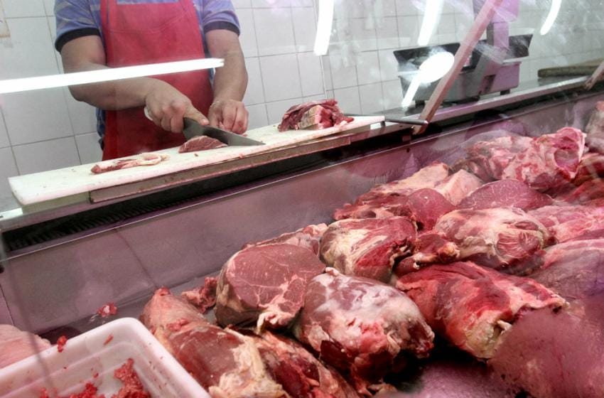 Carnes a precios rebajados: 700.000 kilos vendidos y el asado de tira, el preferido en su debut