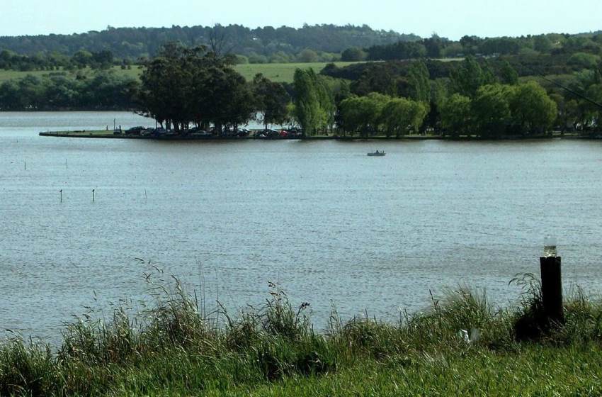 Dos personas murieron ahogadas en la Laguna de los Padres