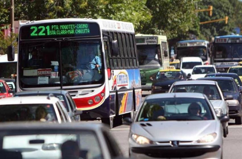 Congestión vehicular: destacan medidas para ordenar el tránsito