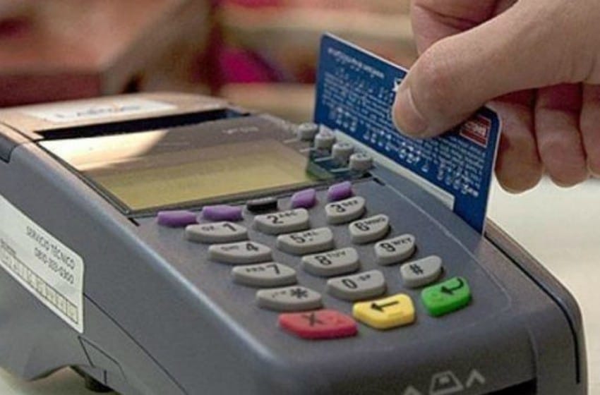 Aumentan los límites para comprar con tarjetas de crédito: de cuánto será la suba