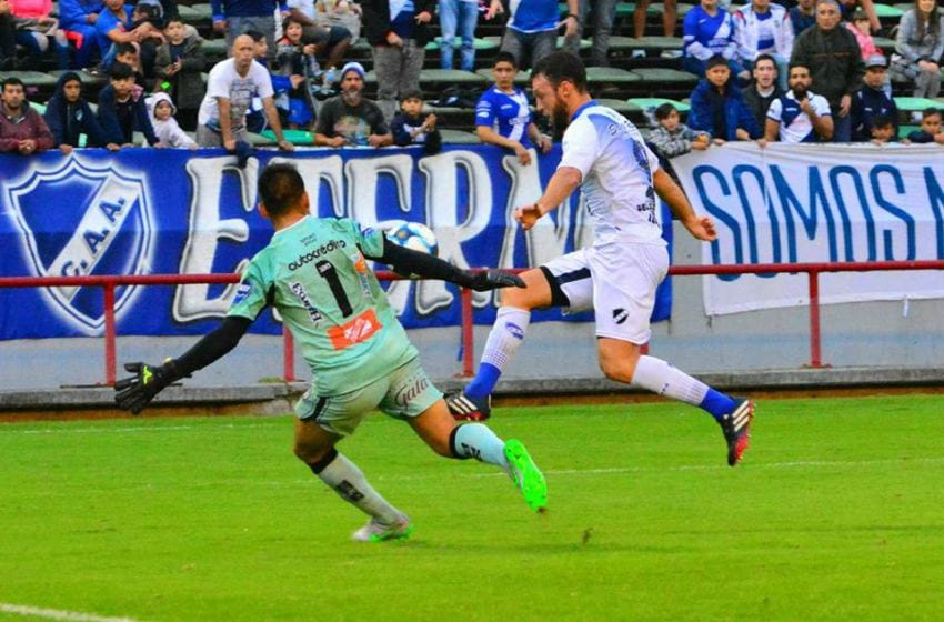 Alvarado se enfoca en el partido ante Defensores de Villa Ramallo