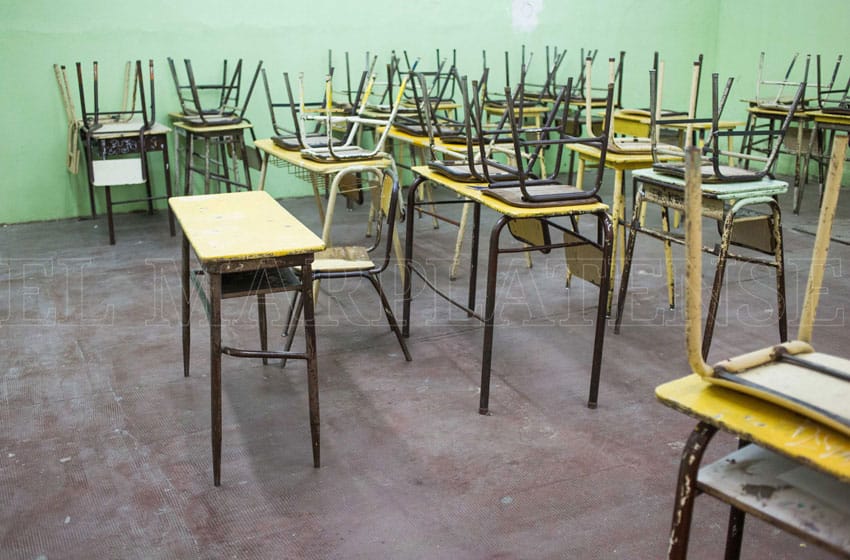 Los internos de Batán repararán el mobiliario de las escuelas