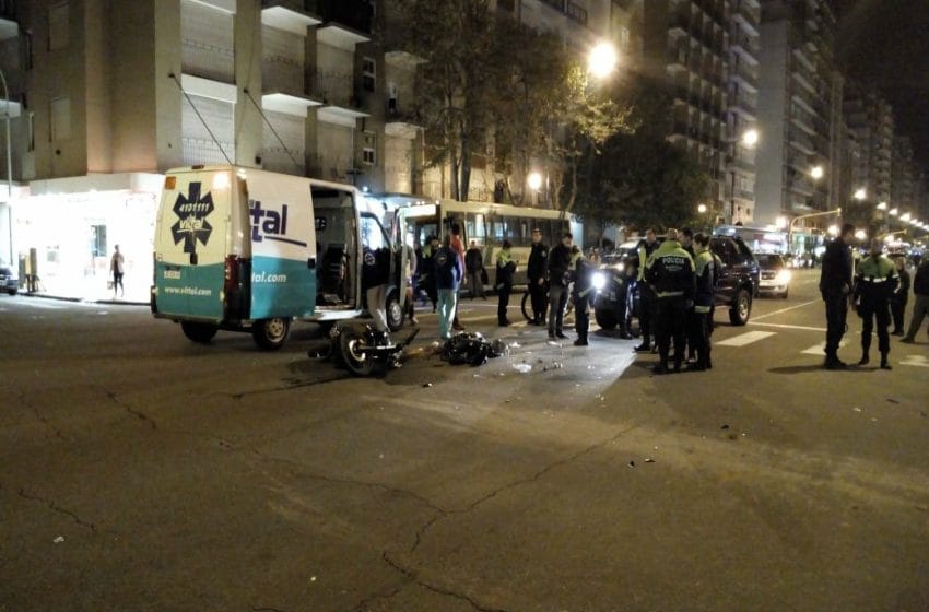 Murió un hombre al ser arrollado por un colectivo en la Avenida Colón