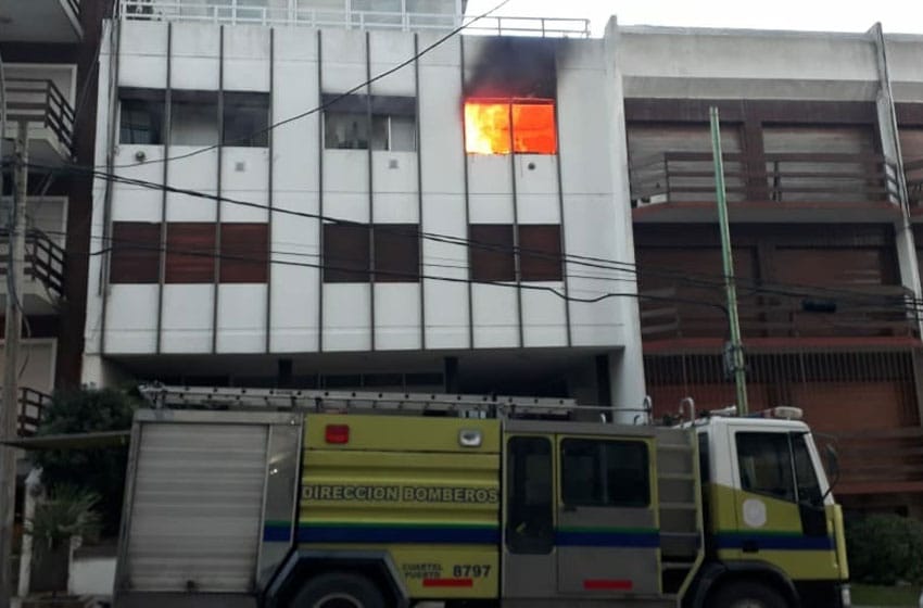 Se incendió un departamento en Varese