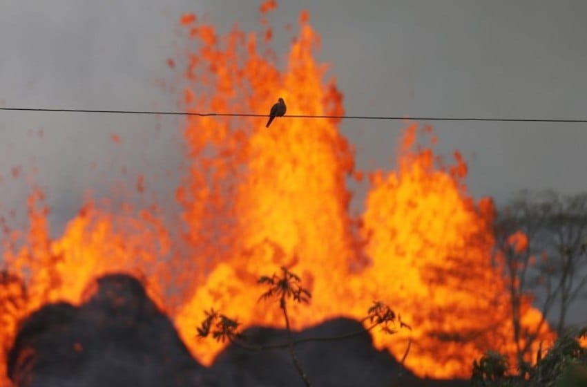Continúa la emergencia en Hawaii por la erupción de un volcán