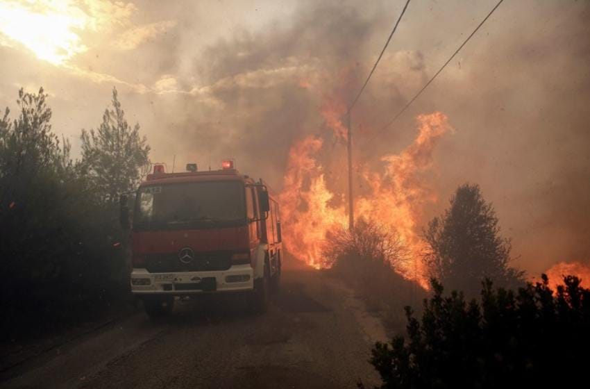 Incendios en Grecia causaron al menos 60 muertos