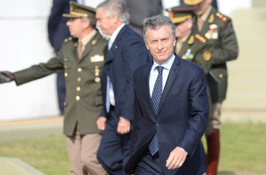 Macri anuncia una profunda reconversión de las Fuerzas Armadas