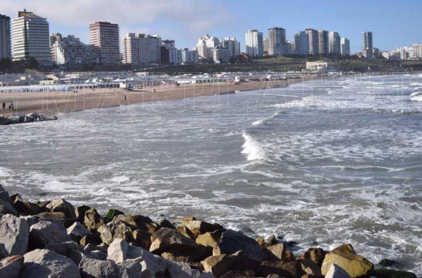 En junio, la temperatura del mar promedió casi los 12° en la ciudad
