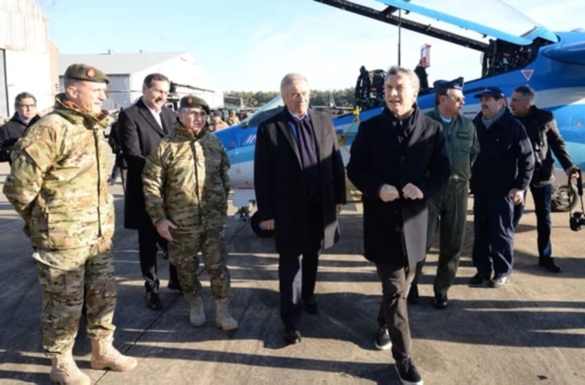 Macri lanzará el despliegue militar en la frontera norte
