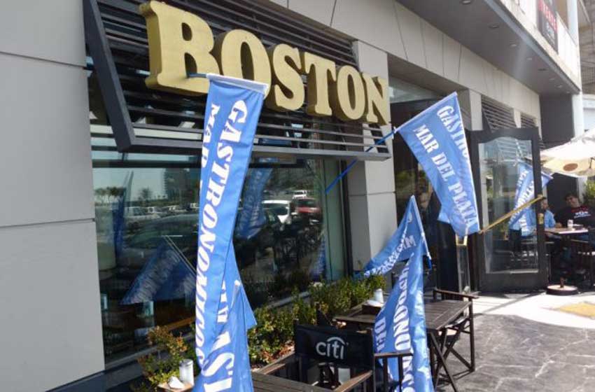 Trabajadores de La Boston resistirán el desalojo de una sucursal
