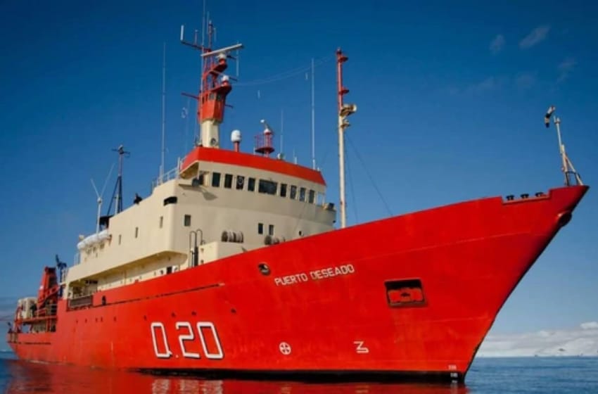 Un buque argentino se aproximó a las Malvinas y lo interceptaron
