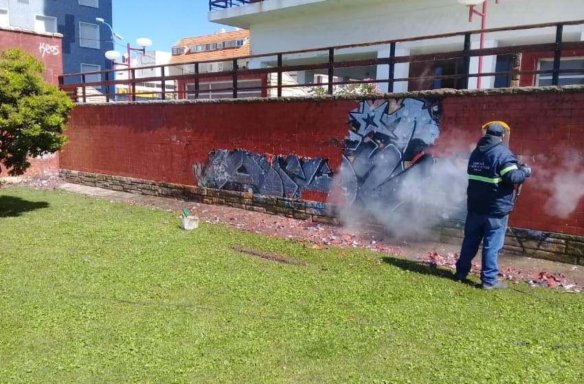 Municipio: "Los graffitis ensucian y arruinan el espacio público"