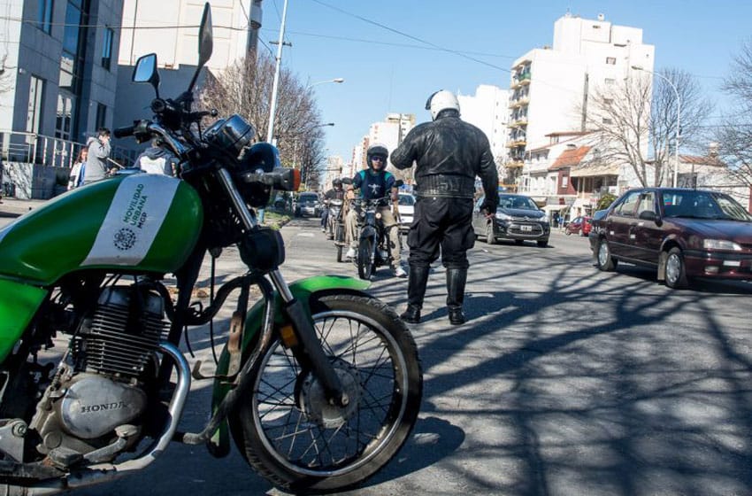 Alcoholizado y sin papeles, manejaba una moto en el barrio San Juan