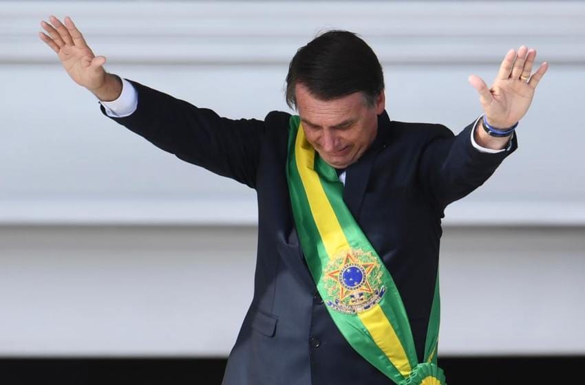 Bolsonaro le ofreció a Trump instalar una base militar en Brasil