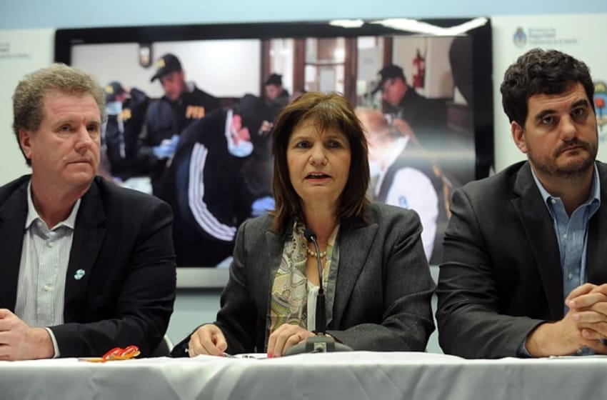 El gobierno informó que cinco ex funcionarios de Morales ingresaron a Argentina