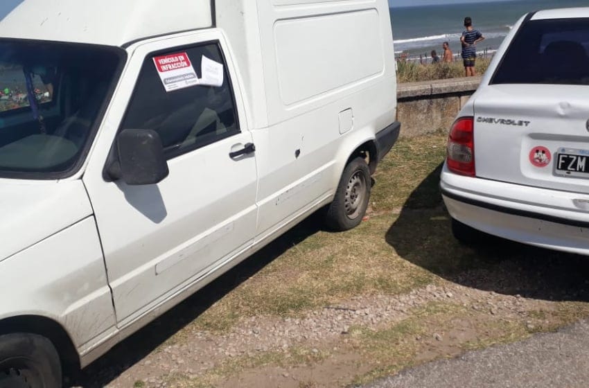Labraron 57 multas por estacionamientos indebidos en la costa
