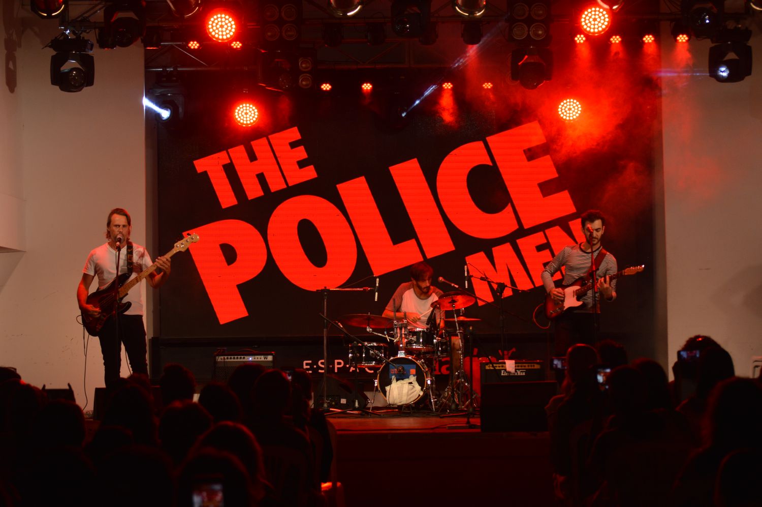The Police Men homenajeó a la legendaria banda en Espacio Clarín