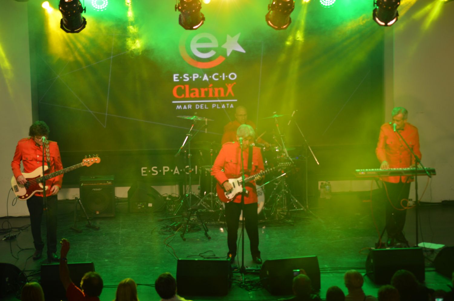 Espacio Clarín tuvo un sábado a pleno pop