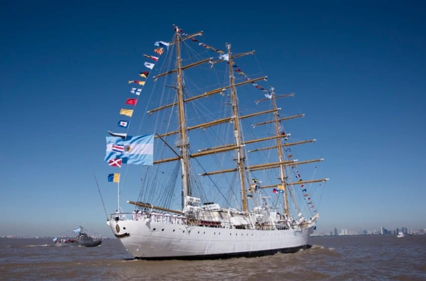 La fragata Libertad llega a Mar del Plata este fin de semana
