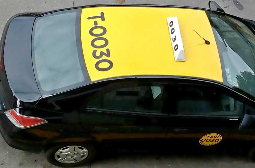Los taxis en Mar del Plata ya comienzan a lucir su nuevo diseño