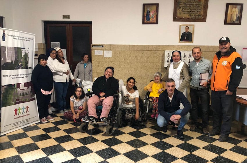 Cierre Cultural 2019: entregaron donaciones en la Gruta de Lourdes