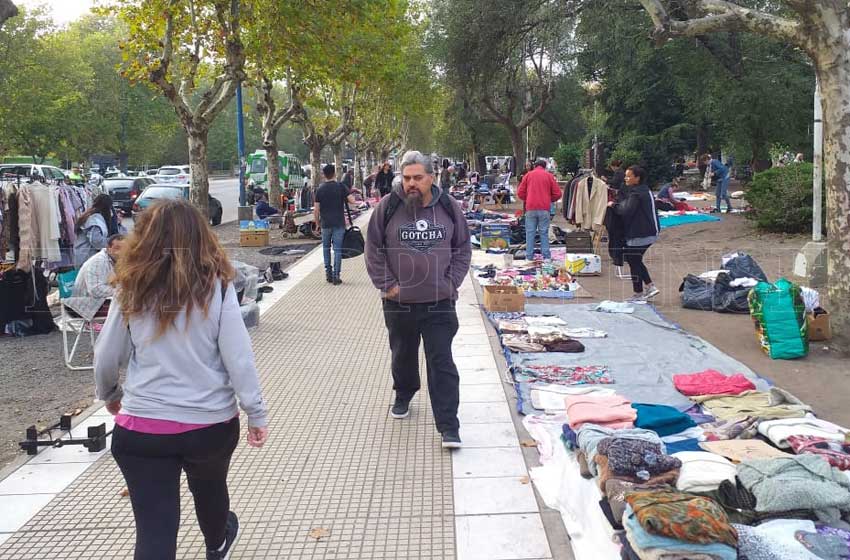 Feriantes de Plaza Rocha "lamentaron" los cambios en Inspección General