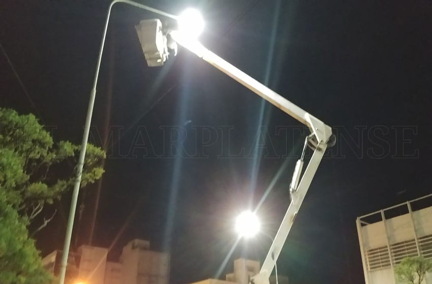 Piden arreglar luminarias en el barrio La Trinidad