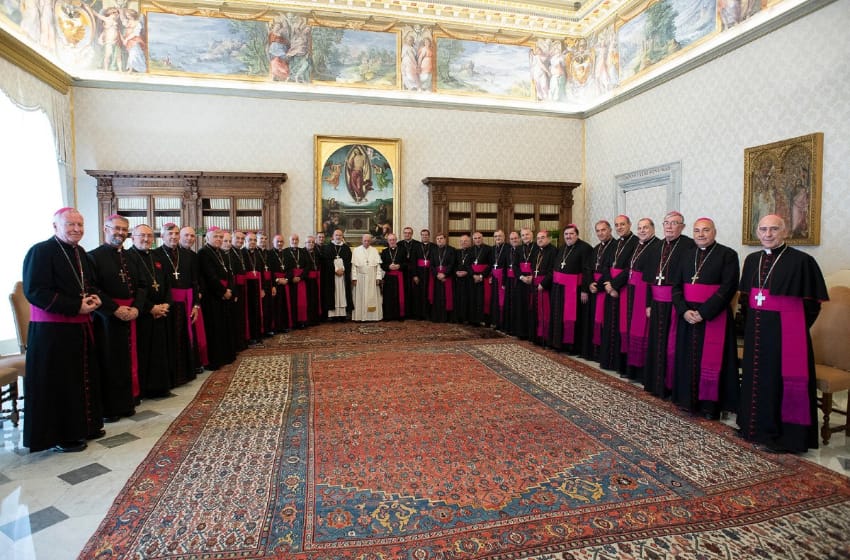 Ante Mestre, el Papa dijo estar "dolido" por la polarización del país