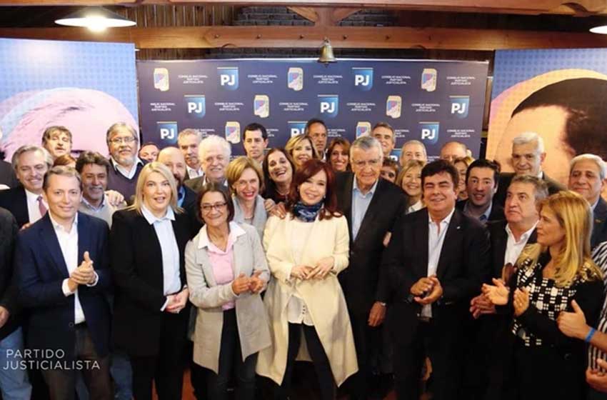 CFK participó de la cumbre del Partido Justicialista