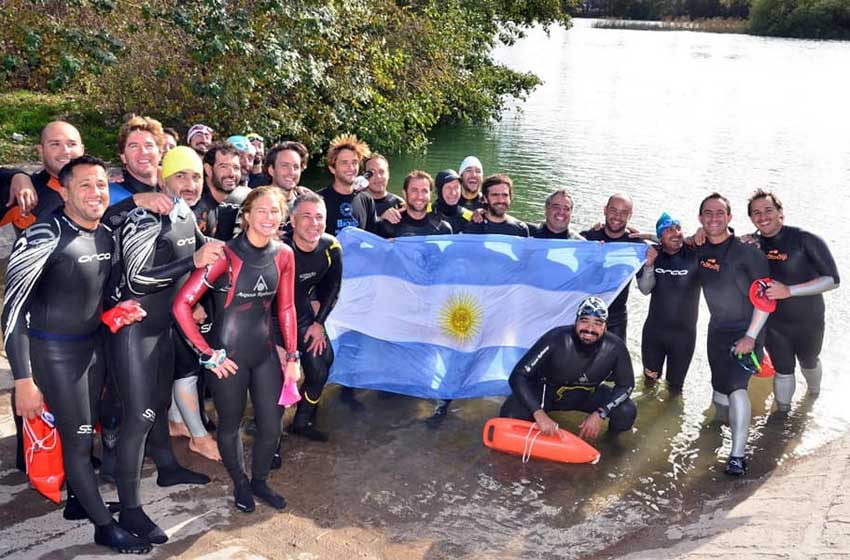 Nadaron para homenajear el aniversario del hundimiento del Belgrano